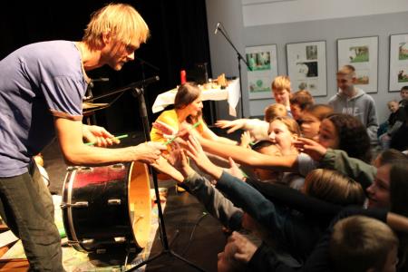 Čarobni svet ljudske pesmi in glasbil, foto JSKD OI Trebnje (1)